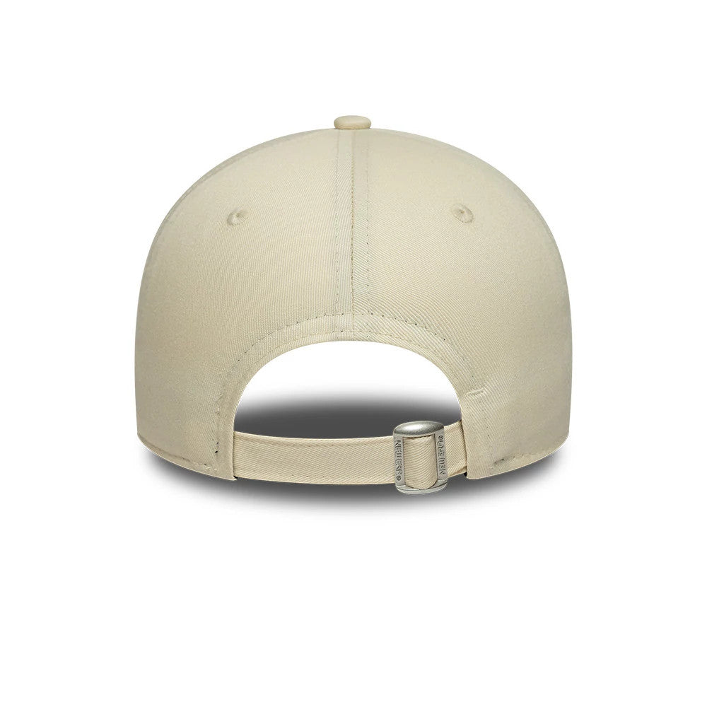Pictured is this Newcastle United FC 9FORTY cap in cream. 4