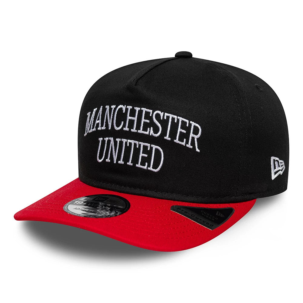 Pictured is this Manchester United FC Keano 19TWENTY cap in black & red. 1