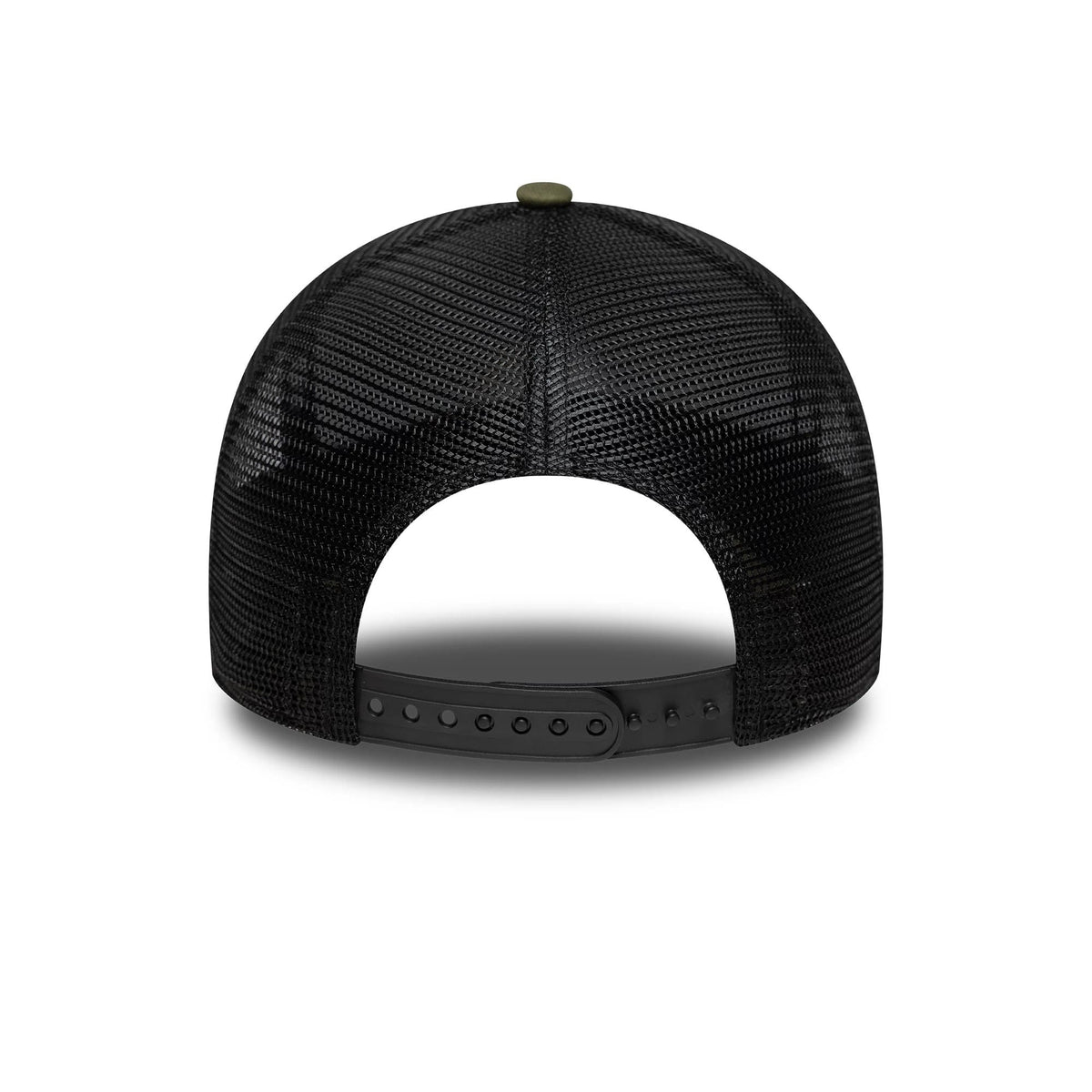 Pictured is this Ducati Motor Core 9FORTY E-Frame Trucker cap in green. 4
