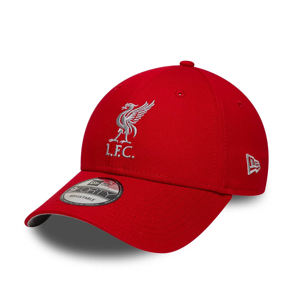 Pictured is this Youth Liverpool FC Contrast 9FORTY cap in red. 1
