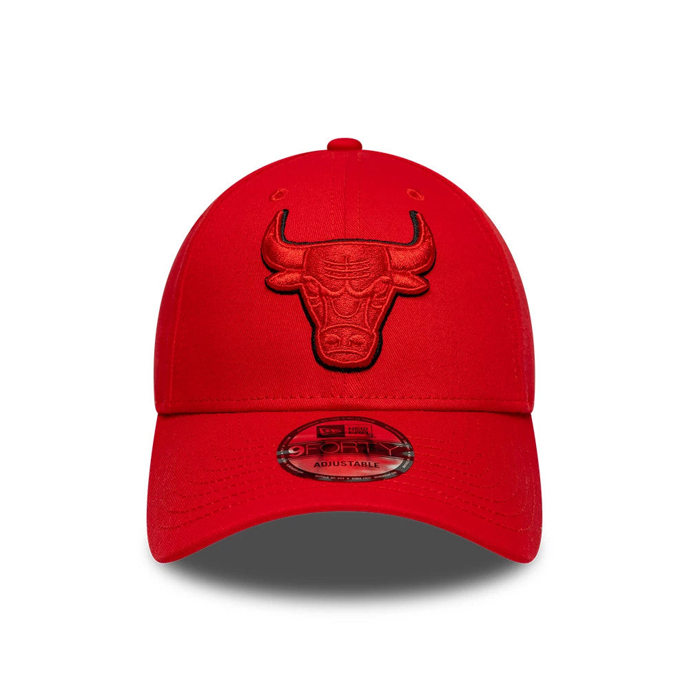 Pictured is this NBA Outline Chicago Bulls 9FORTY cap in red. 2