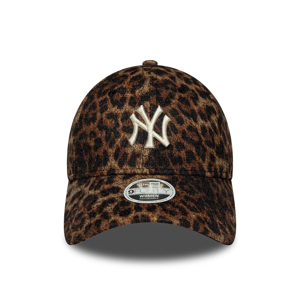 Pictured is this Womans MLB Cosy Leopard New York Yankees 9FORTY cap in brown. 2