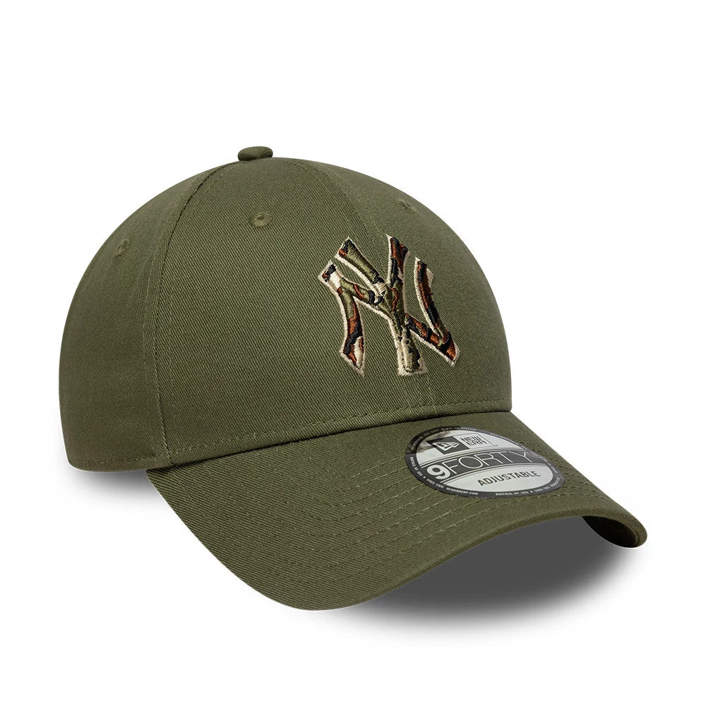 Pictured is this MLB Outline Camo New York Yankees 9FORTY cap in green. 3