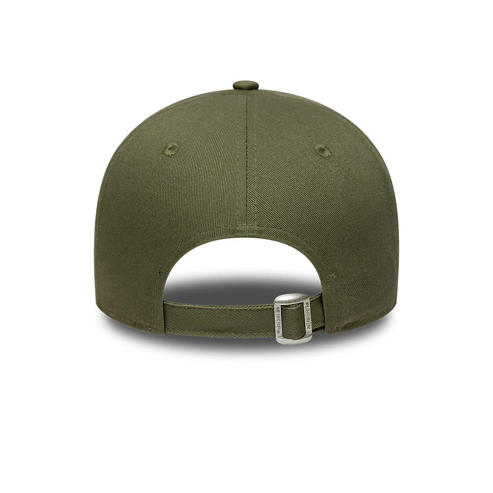 Pictured is this MLB Outline Camo New York Yankees 9FORTY cap in green. 4