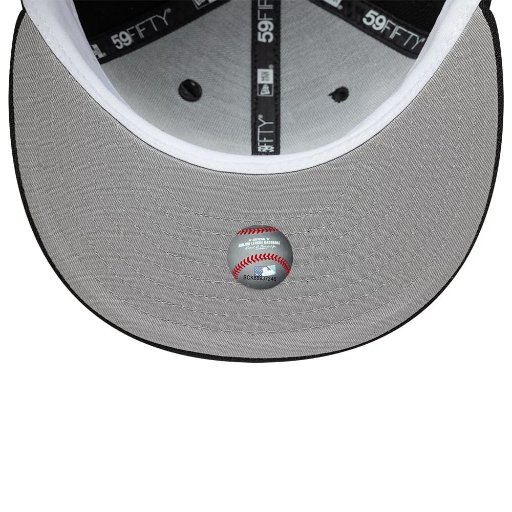 Pictured is this MLB Icon Tampa Bay Rays 59FIFTY Fitted cap in black. 2