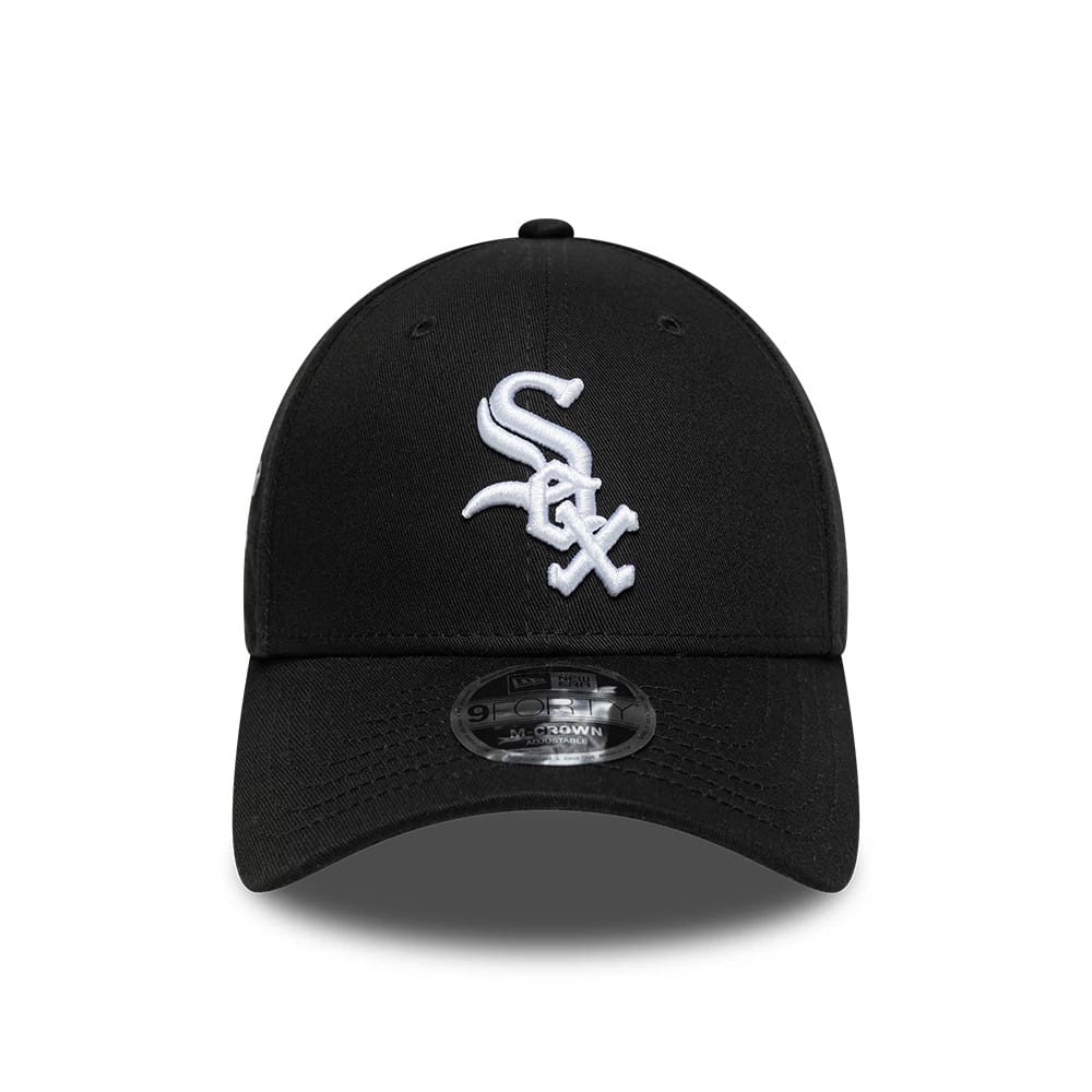 Pictured is this MLB Side Script Chicago White Sox 9FORTY M-Crown cap in black. 2