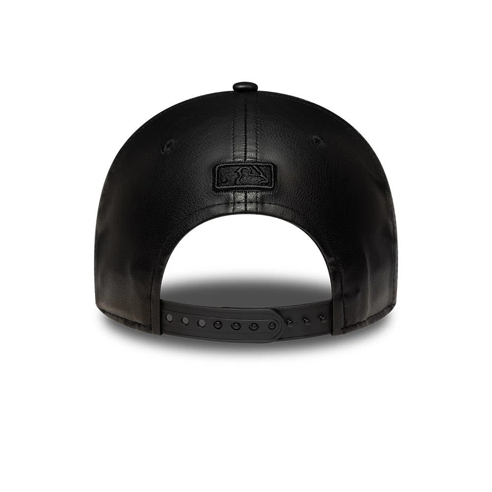 Yankees Womens MLB Diamante PU Black New Era 9FORTY M-Crown Adjustable Cap, rear view showing the black MLB Batterman logo at the centre of the back panels above the adjustable black snapback strap on the black crown.