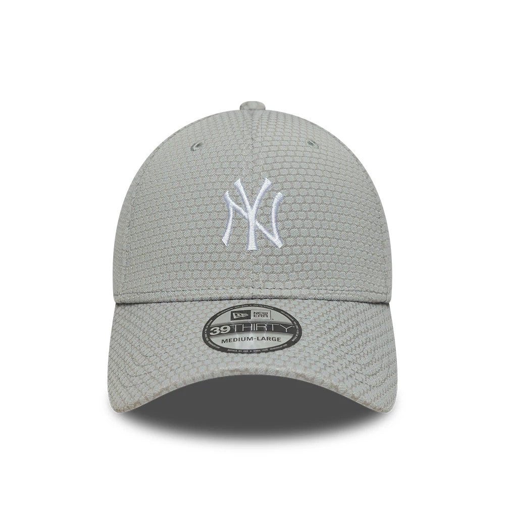 New York Yankees MLB Stretch Mesh Grey New Era 39THIRTY Stretch Fit Cap, front view showing the white raised embroidered NY logo on the structured grey mesh crown, with a slightly curved visor and a 39THIRTY size sticker centrally placed.