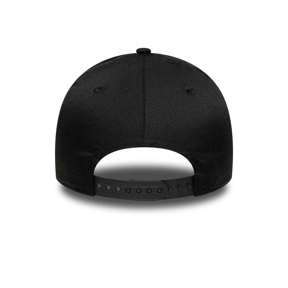 Pictured is this Youth Harry Potter Hogwarts 9FORTY cap in black. 5