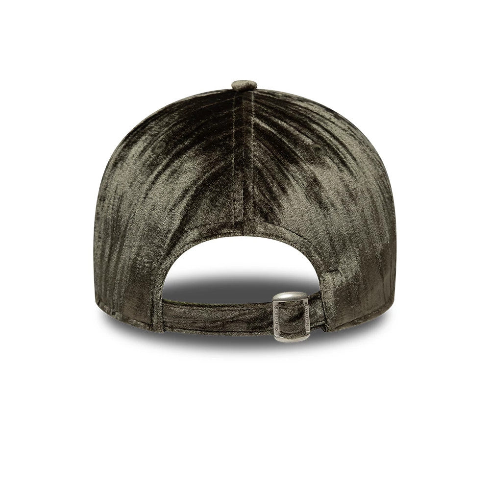 Pictured is this Womens MLB Velour New York Yankees 9TWENTY cap in green. 4