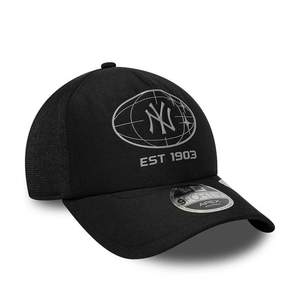 Pictured is this MLB Graphic New York Yankees 9FORTY Apex cap in black. 3