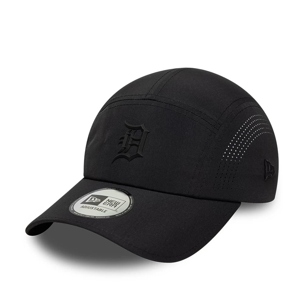 Pictured is this MLB Tech Midi Detroit Tigers Runner cap in black. 1
