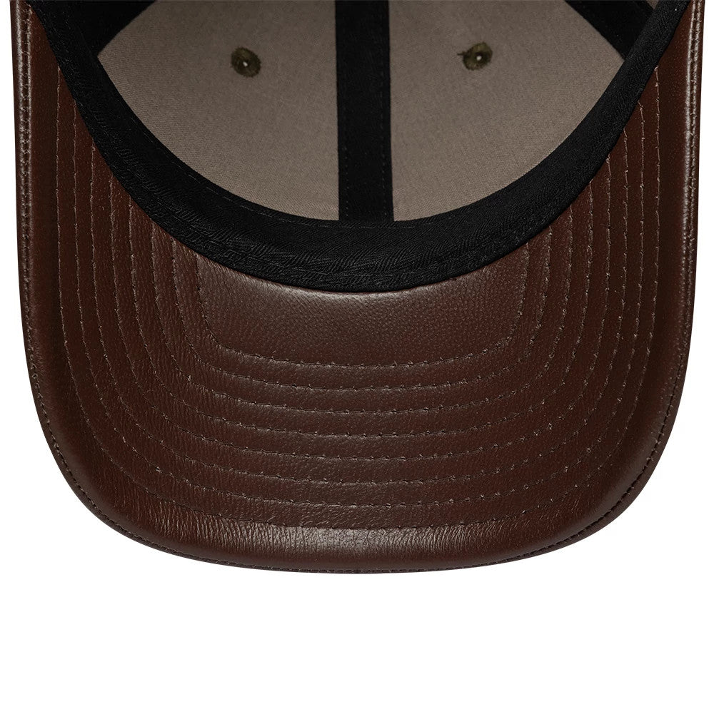 Pictured is this New Era Leather Visor 9FORTY M-Crown cap in dark brown. 5
