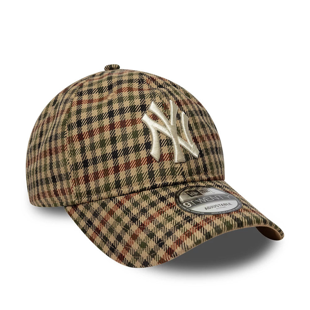 Pictured is this MLB Check New York Yankees 9TWENTY cap in beige. 3