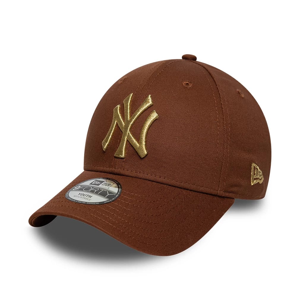 Pictured is this Youth MLB Metallic New York Yankees 9FORTY cap in brown. 1