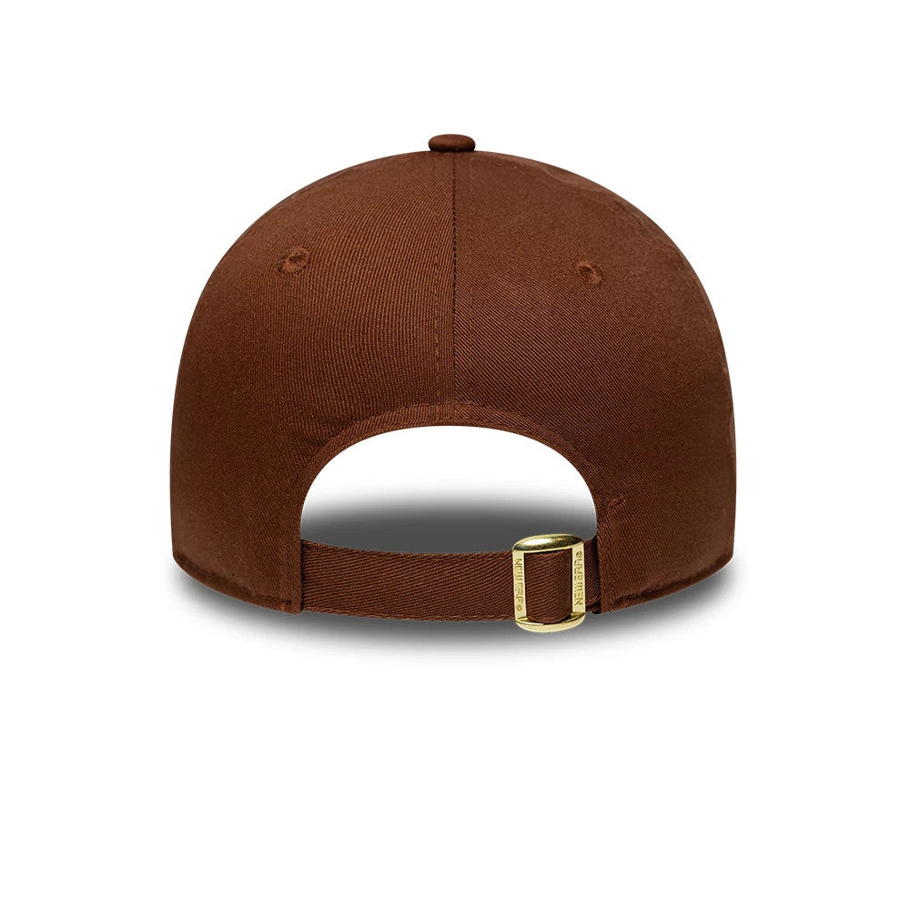 Pictured is this Youth MLB Metallic New York Yankees 9FORTY cap in brown. 4