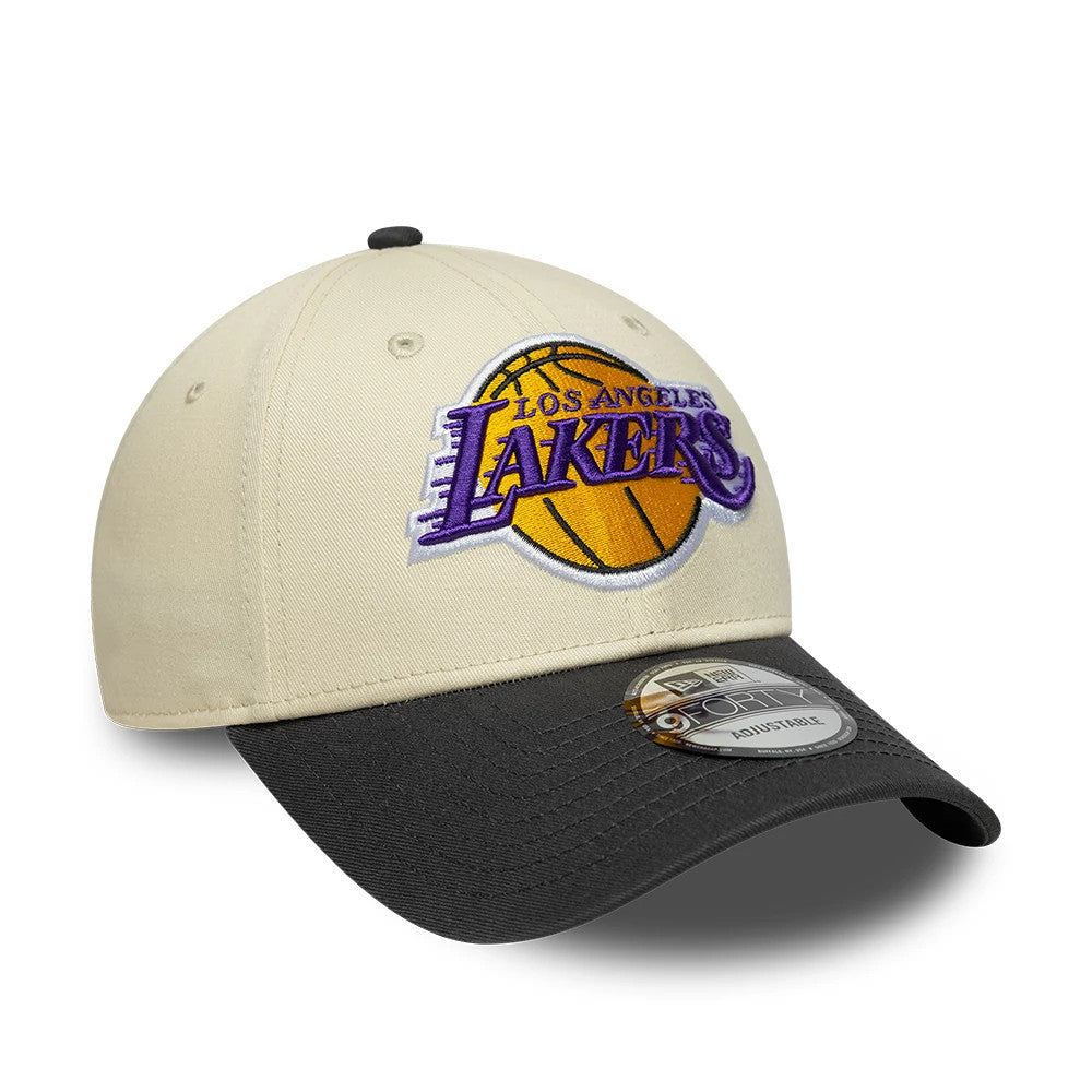 Pictured is this NBA Colourblock LA Lakers 9FORTY cap in cream & black. 3