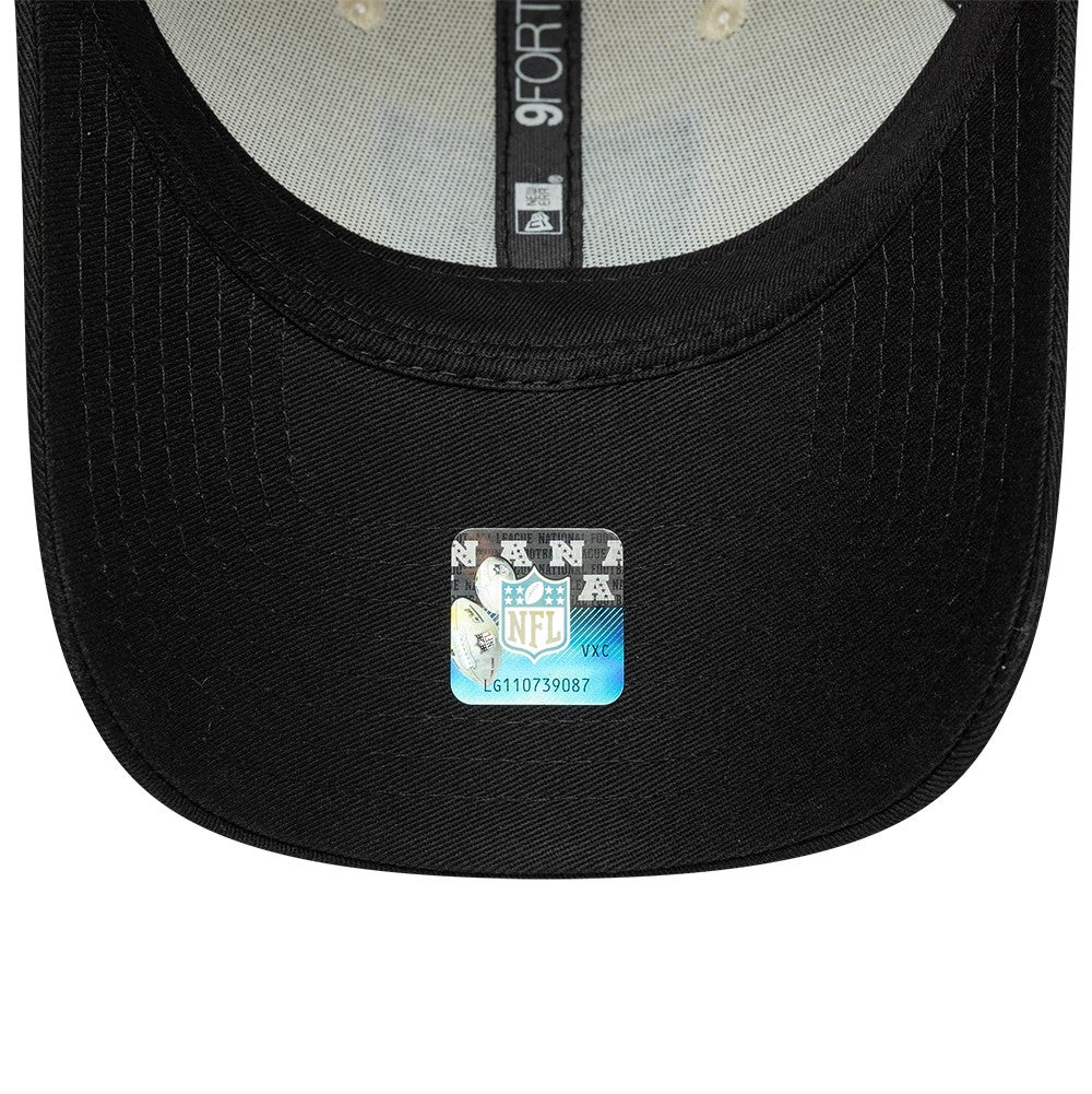Las Vegas Raiders NFL Colourblock Cream & Black New Era 9FORTY Adjustable Cap, inside view showing the black undervisor with an NFL holographic sticker, black sweatband with a 9FORTY label at the centre, and light taping.