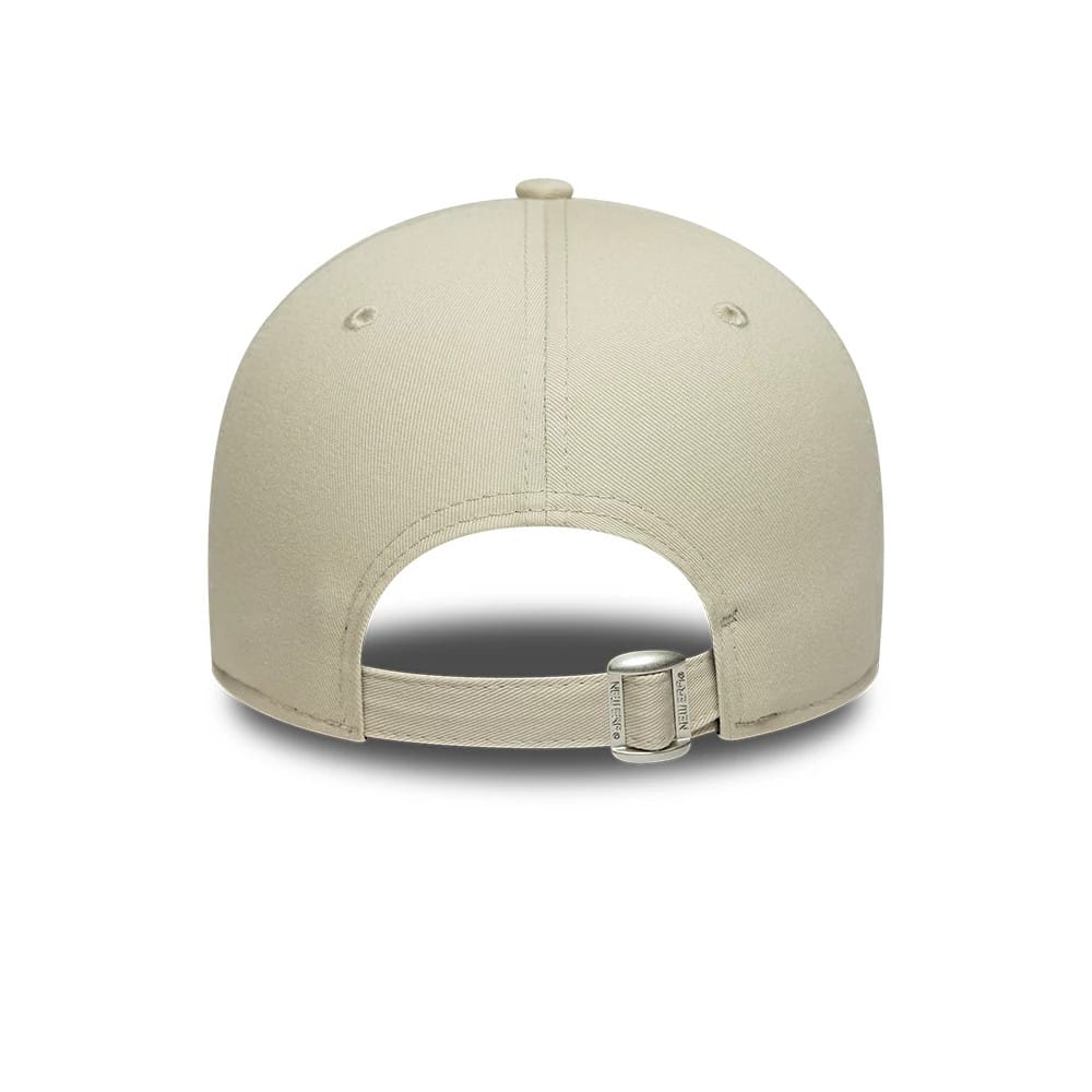 Pictured is this MLB League Essential New York Yankees 9FORTY cap in cream. 4