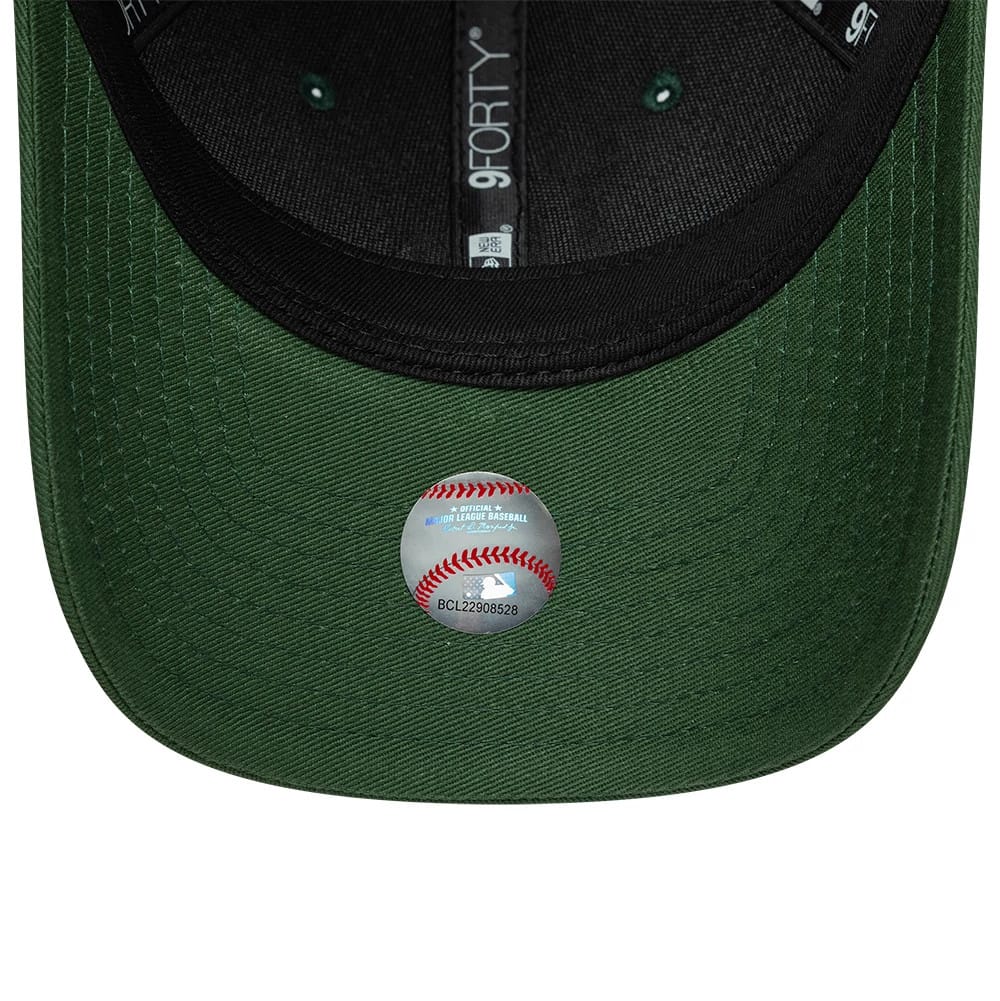 Pictured is this Youth MLB LA Dodgers 9FORTY M-Crown cap in dark green. 5