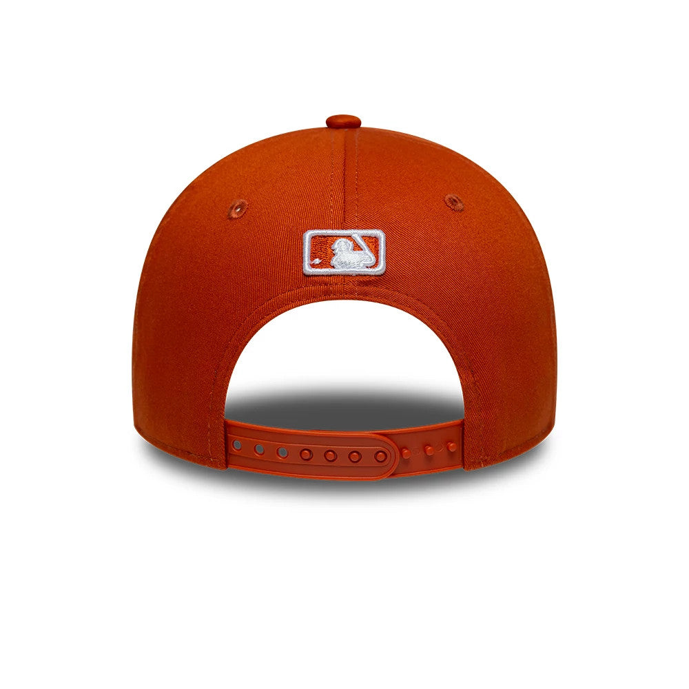 Pictured is this MLB New York Yankees 9FORTY M-Crown cap in red. 4