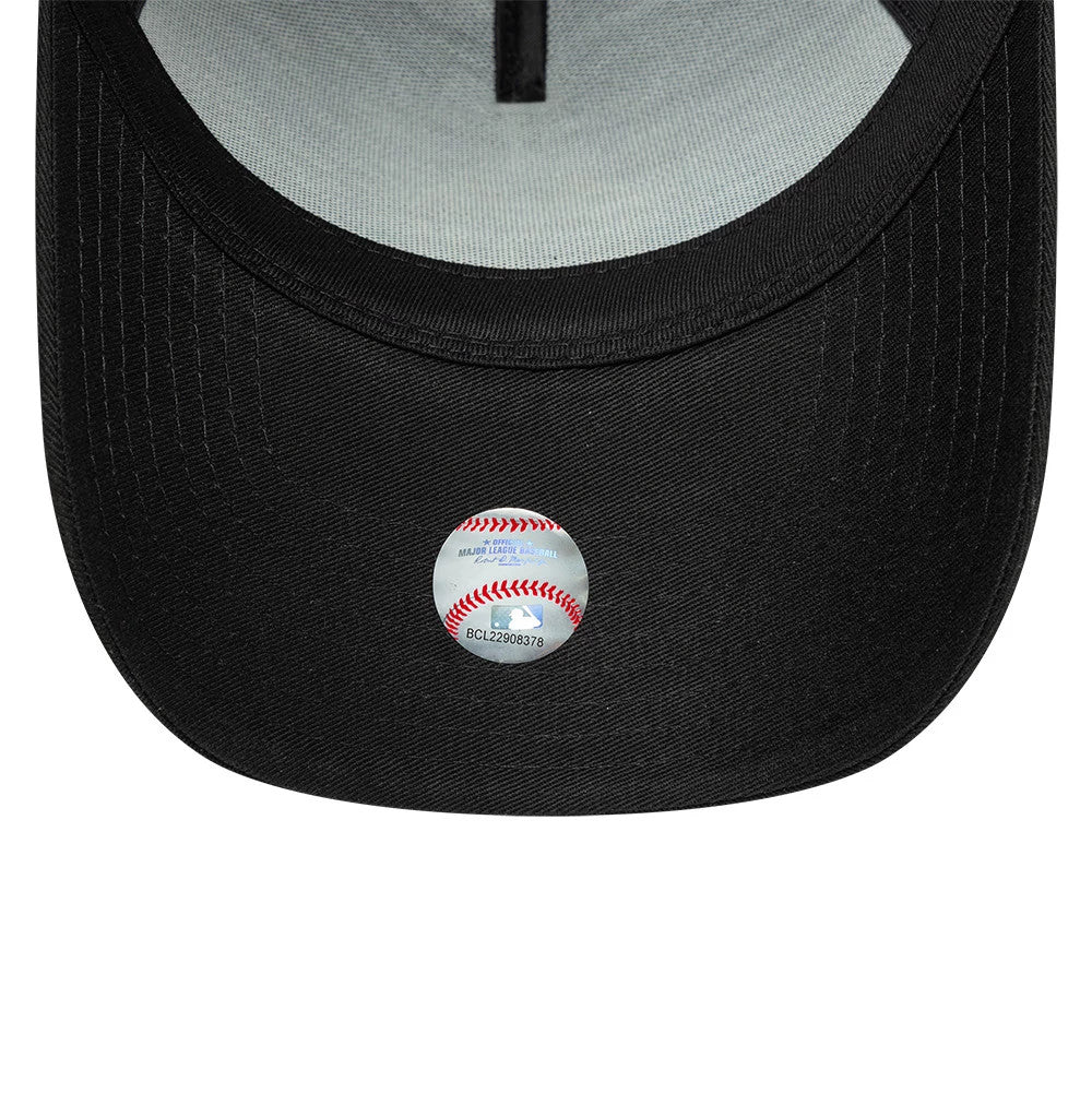 Pictured is this MLB Metallic Outline New York Yankees 9FORTY A-Frame cap in black. 5