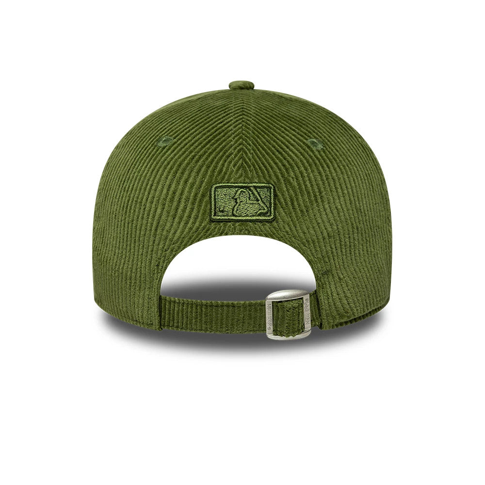 Pictured is this MLB Cord New York Yankees 9FORTY M-Crown cap in green. 4