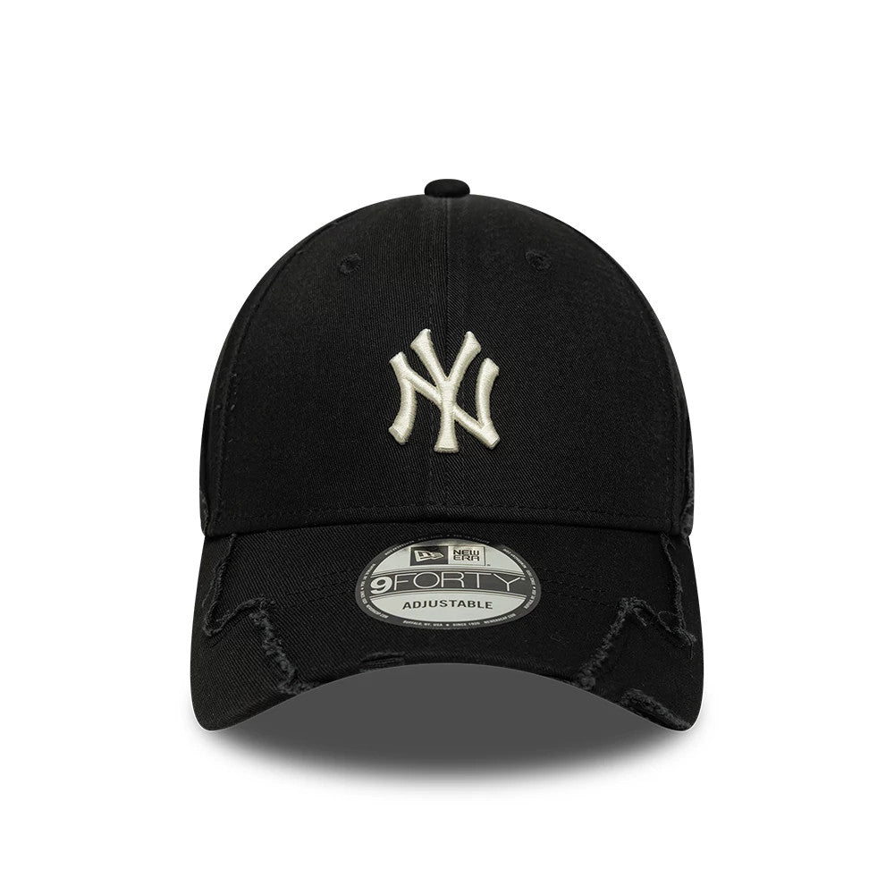 New York Yankees MLB Stitched Black New Era 9FORTY Adjustable Cap, front view showing the raised white embroidered NY logo on the black front panel, with a black curved visor and a 9FORTY size sticker on the visor.