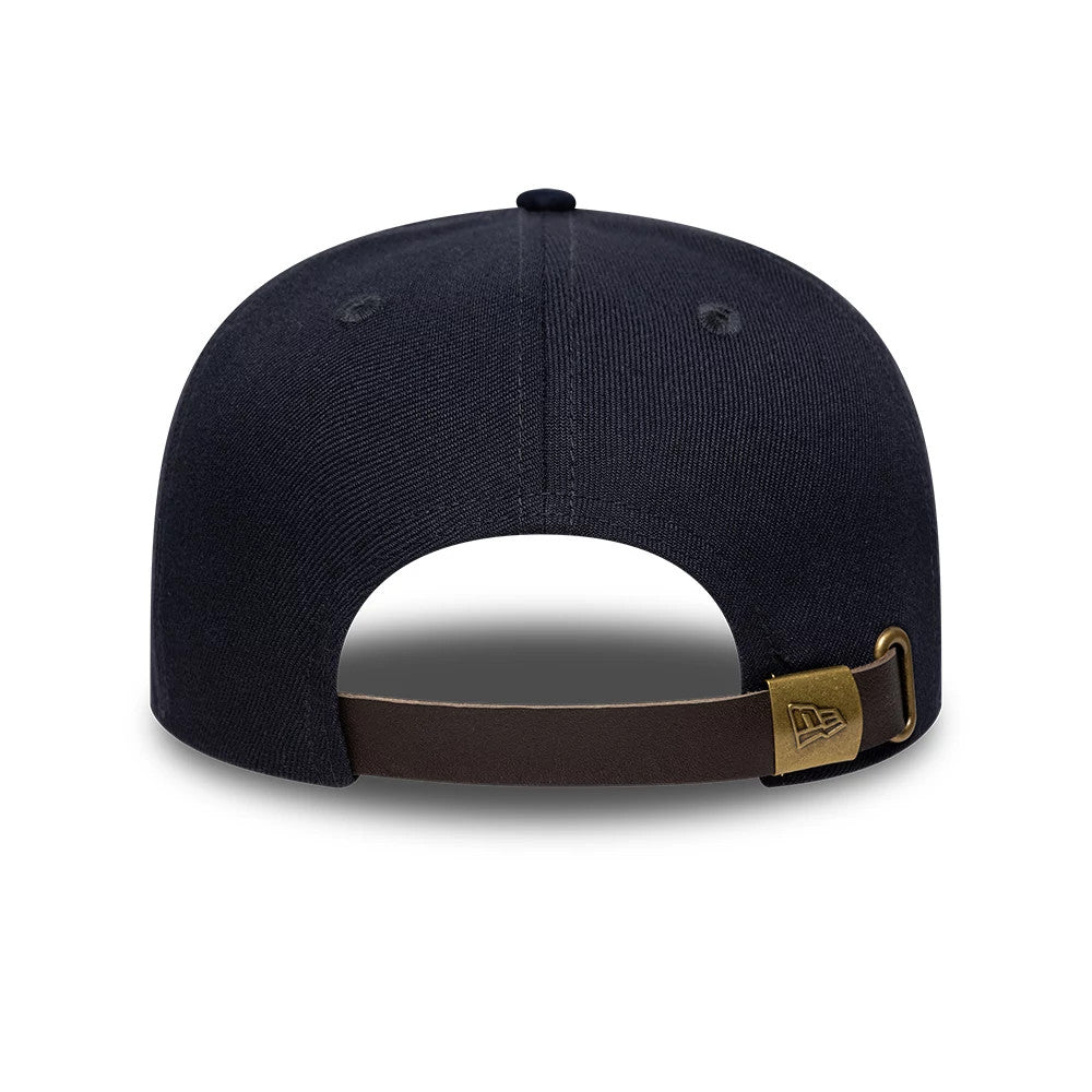 Pictured is this New Era Suede Retro Crown 9FIFTY cap in navy. 4