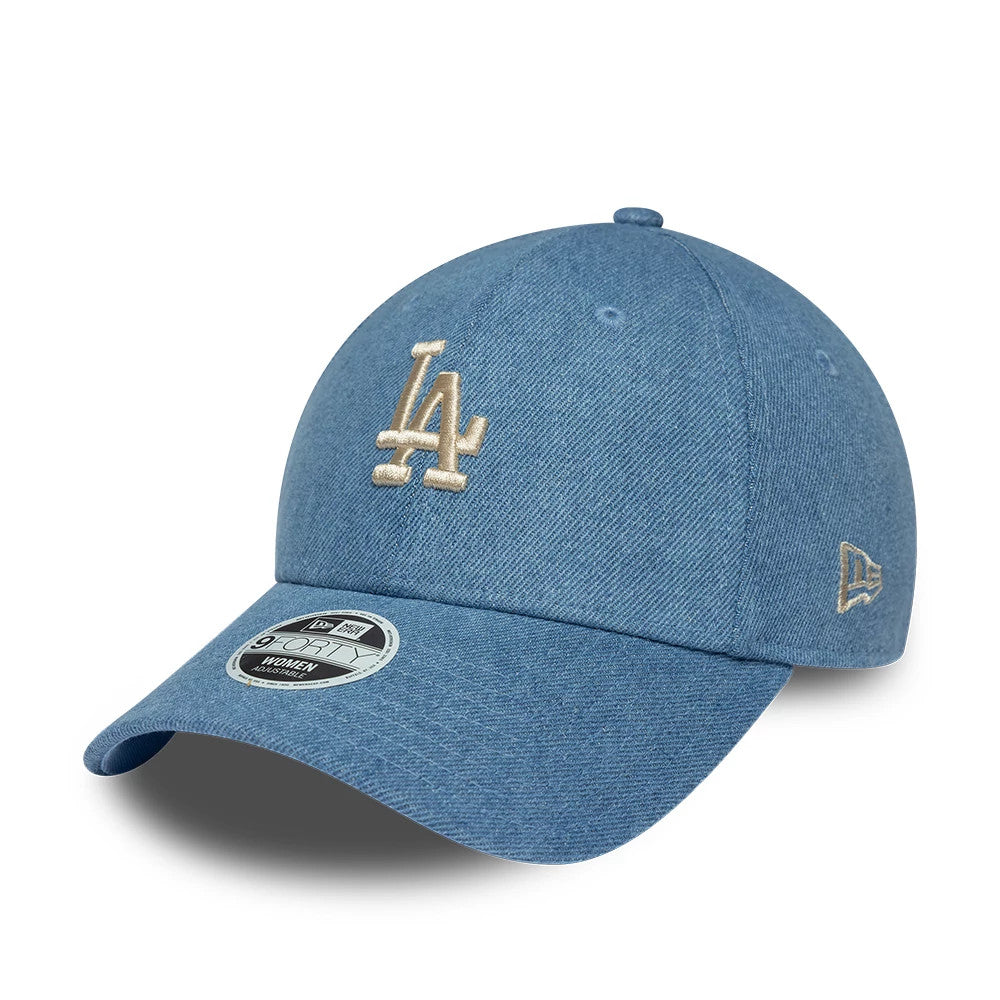 LA Dodgers Womens MLB Denim Pastel Blue New Era 9FORTY Bowback Adjustable Cap, front view showing the raised beige LA logo embroidered on the front panel, with a curved visor and a 9FORTY size sticker placed on the visor.