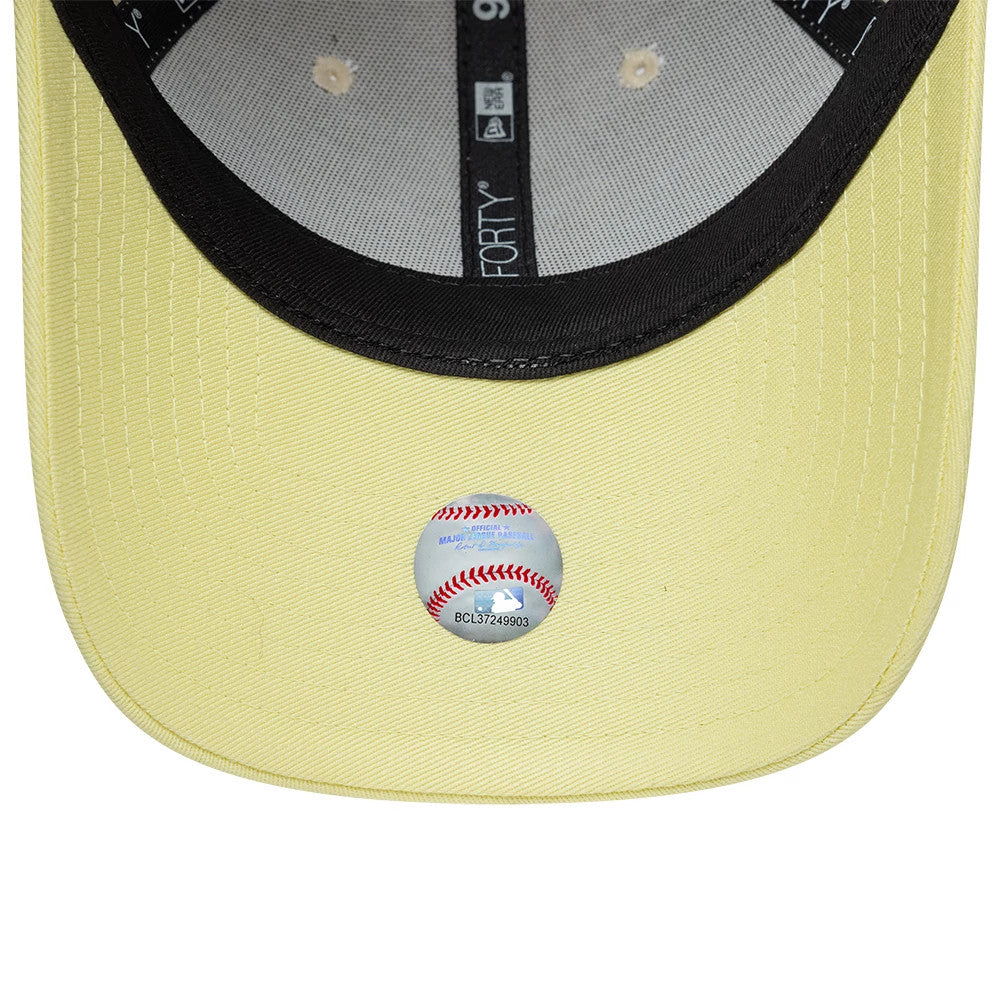 Pictured is this Womens MLB Floral New York Yankees 9FORTY cap in Cream. 7
