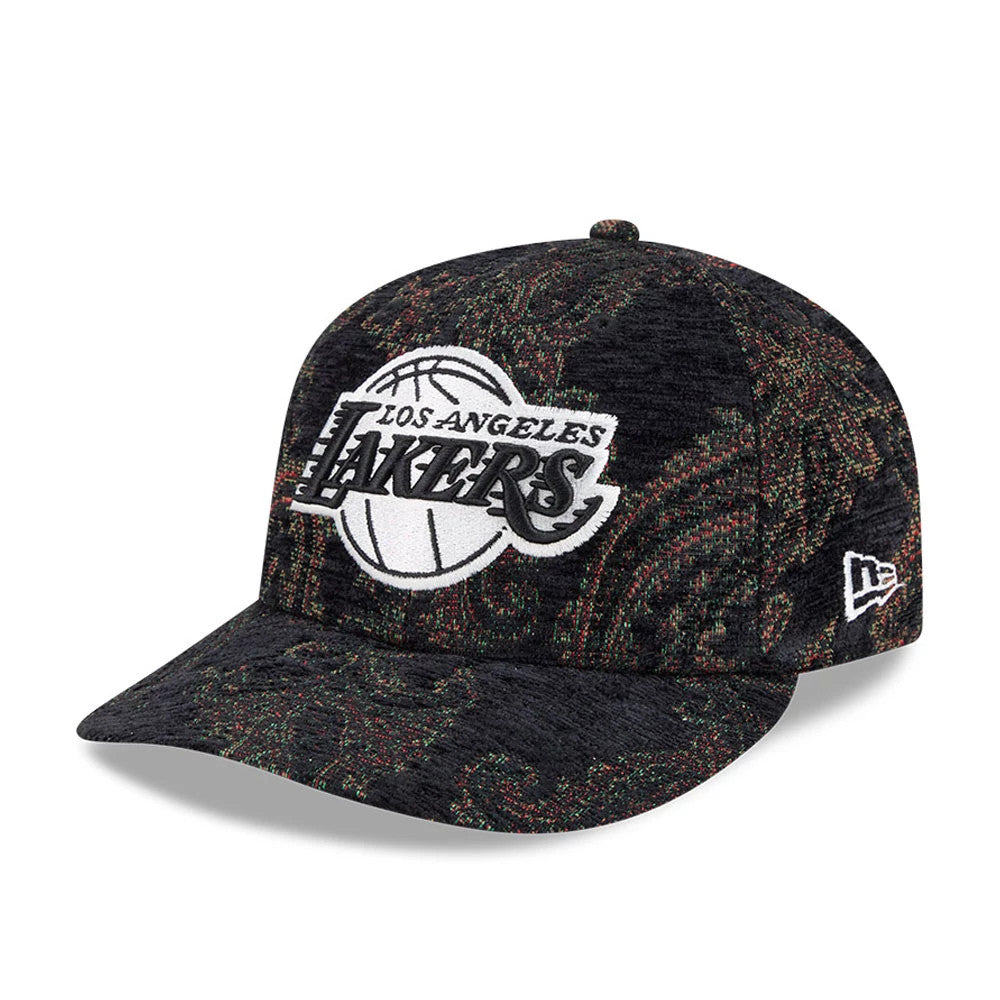 Pictured is this NBA Jacquard Chenille LA Lakers 59FIFTY Fitted cap in black. 1