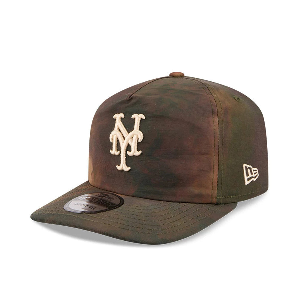 Pictured is this MLB Nylon Wash Dye New York Mets 19TWENTY Adjustable cap in open green. 1