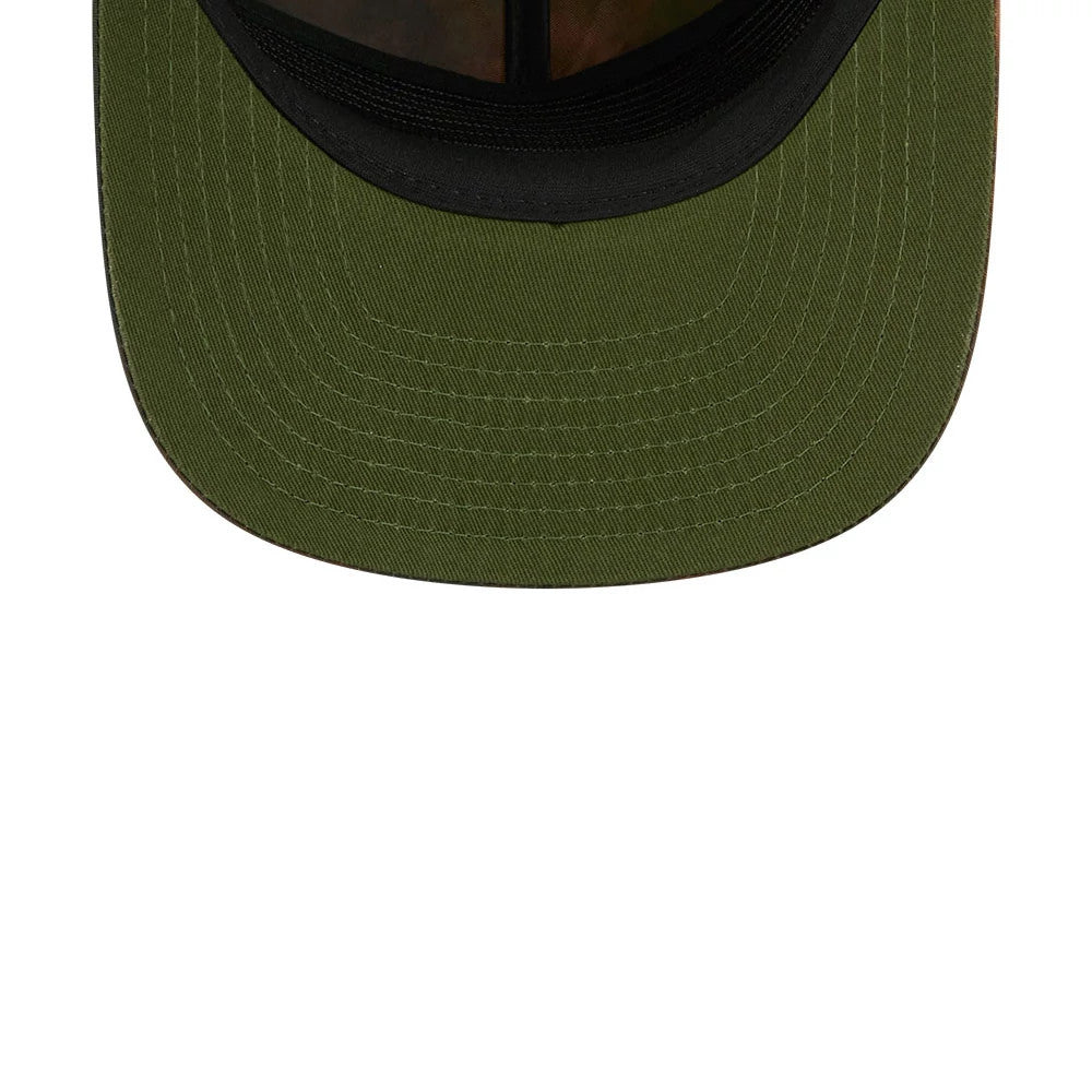 Pictured is this MLB Nylon Wash Dye New York Yankees 19TWENTY Adjustable cap in open green. 7