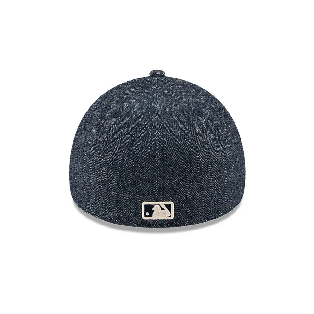 Pictured is this MLB Quickstrike Herringbone Denim New York Mets 59FORTY A-Frame Fitted cap in navy. 7