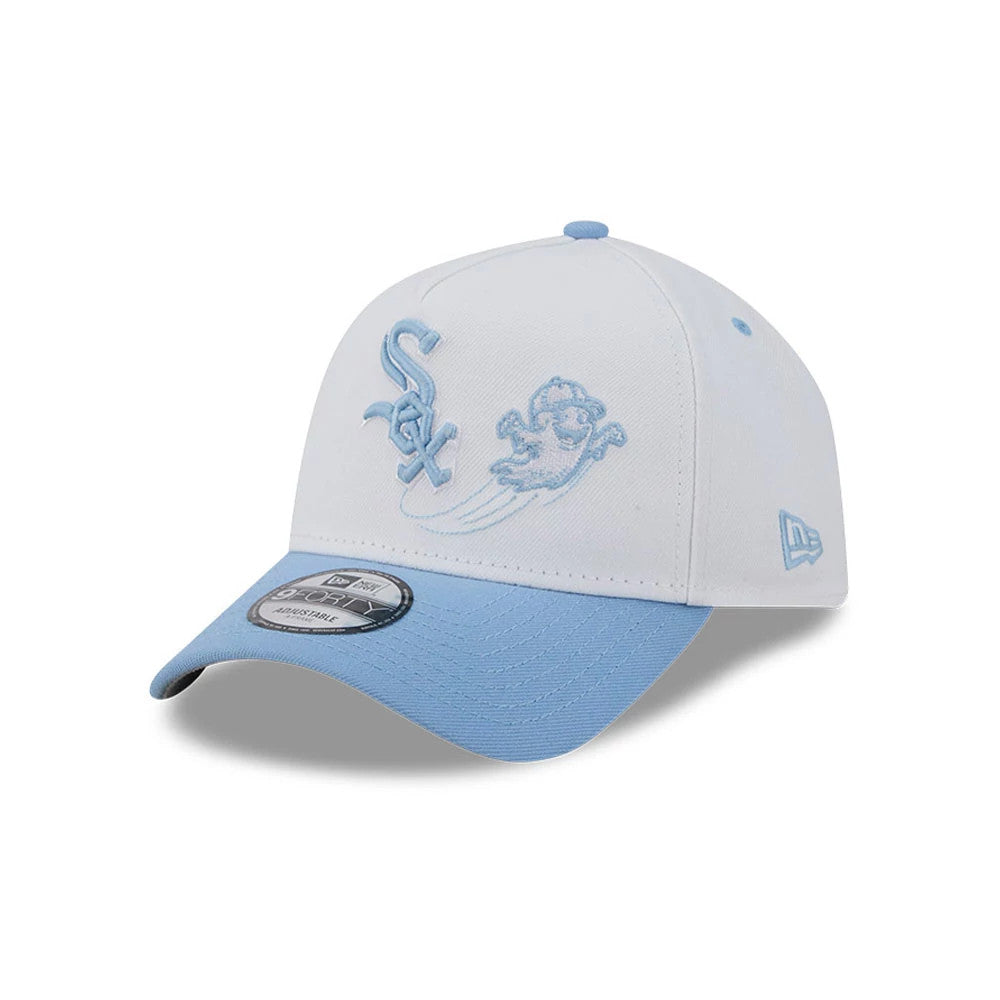 Chicago White Sox MLB Halloween White New Era 9FORTY A-Frame Adjustable Cap, three-quarter view showing light blue raised embroidery of the Sox logo and a ghost on the front panel, with a baby blue curved visor and New Era flag logo on the left side.