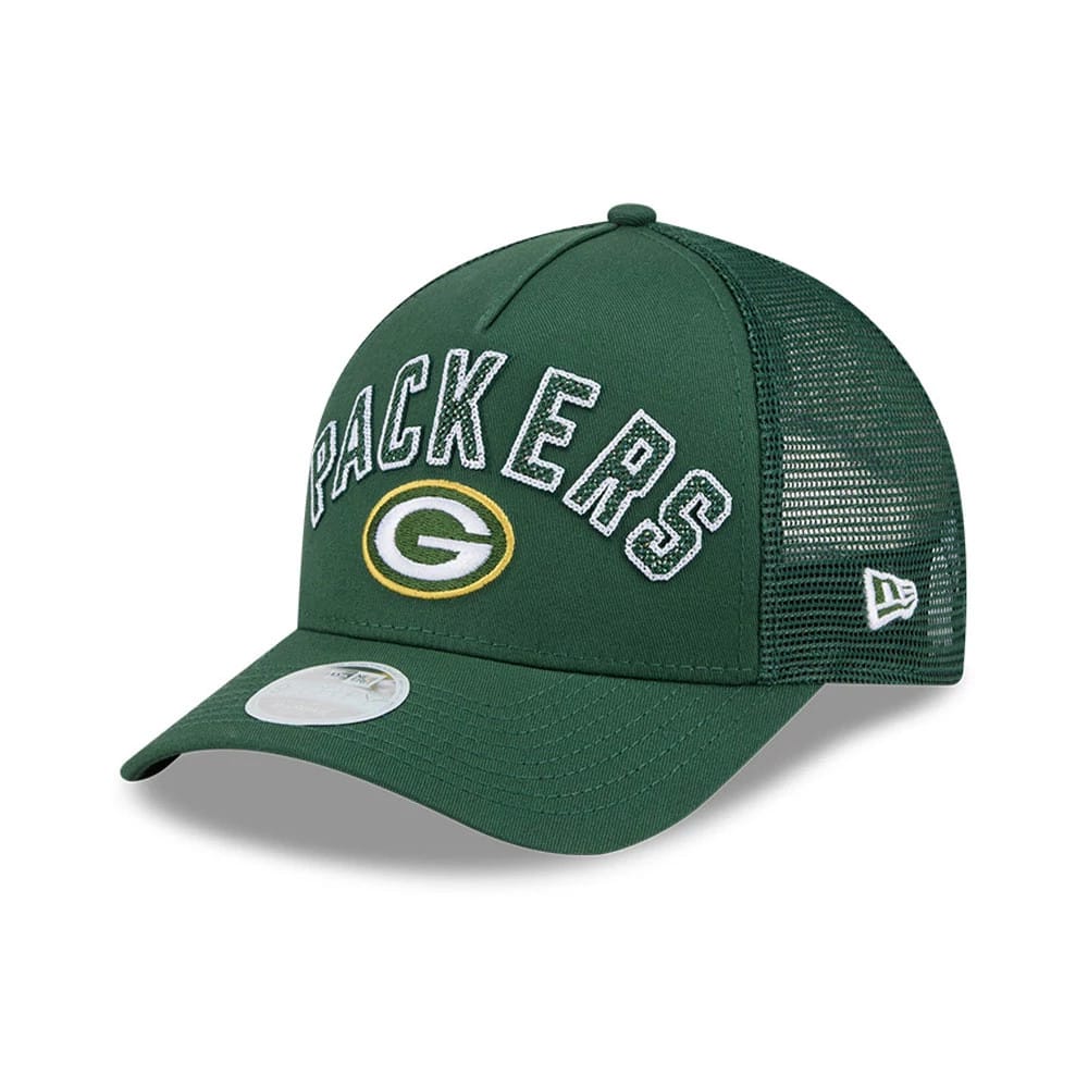 Packers Womens NFL Green New Era 9FORTY M-Crown A-Frame Trucker Adjustable Cap, three-quarter view showing raised white Packers lettering and the embroidered team logo on the front panel, with a curved green visor and a 9FORTY size sticker.