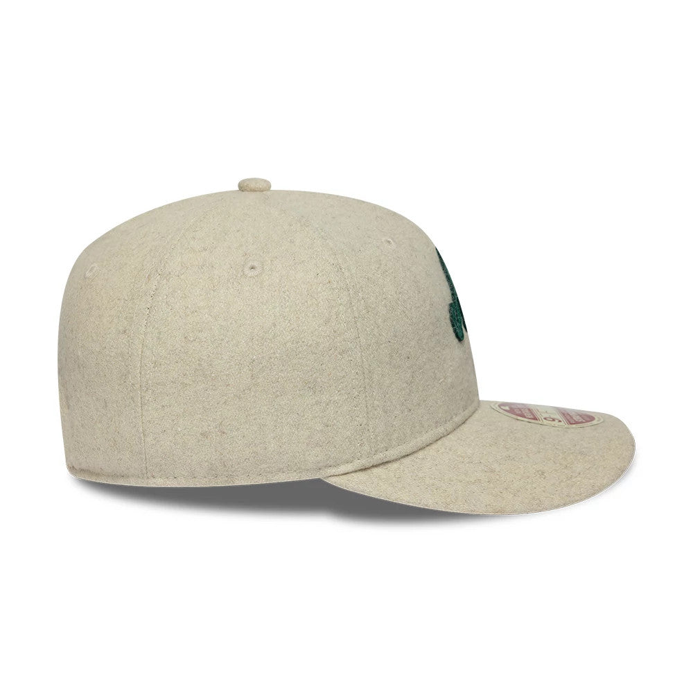 Pictured is this New Era Heritage Retro Crown 9FIFTY cap in Cream. 7