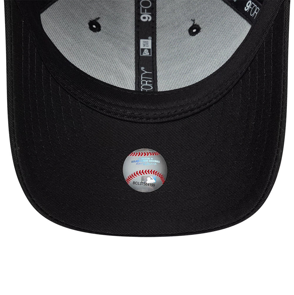 Atlanta Braves MLB Black New Era 9FORTY M-Crown Adjustable Cap, inside view showing grey taping with 9FORTY branding, black sweatband, and a round MLB baseball authenticity sticker on the black undervisor.