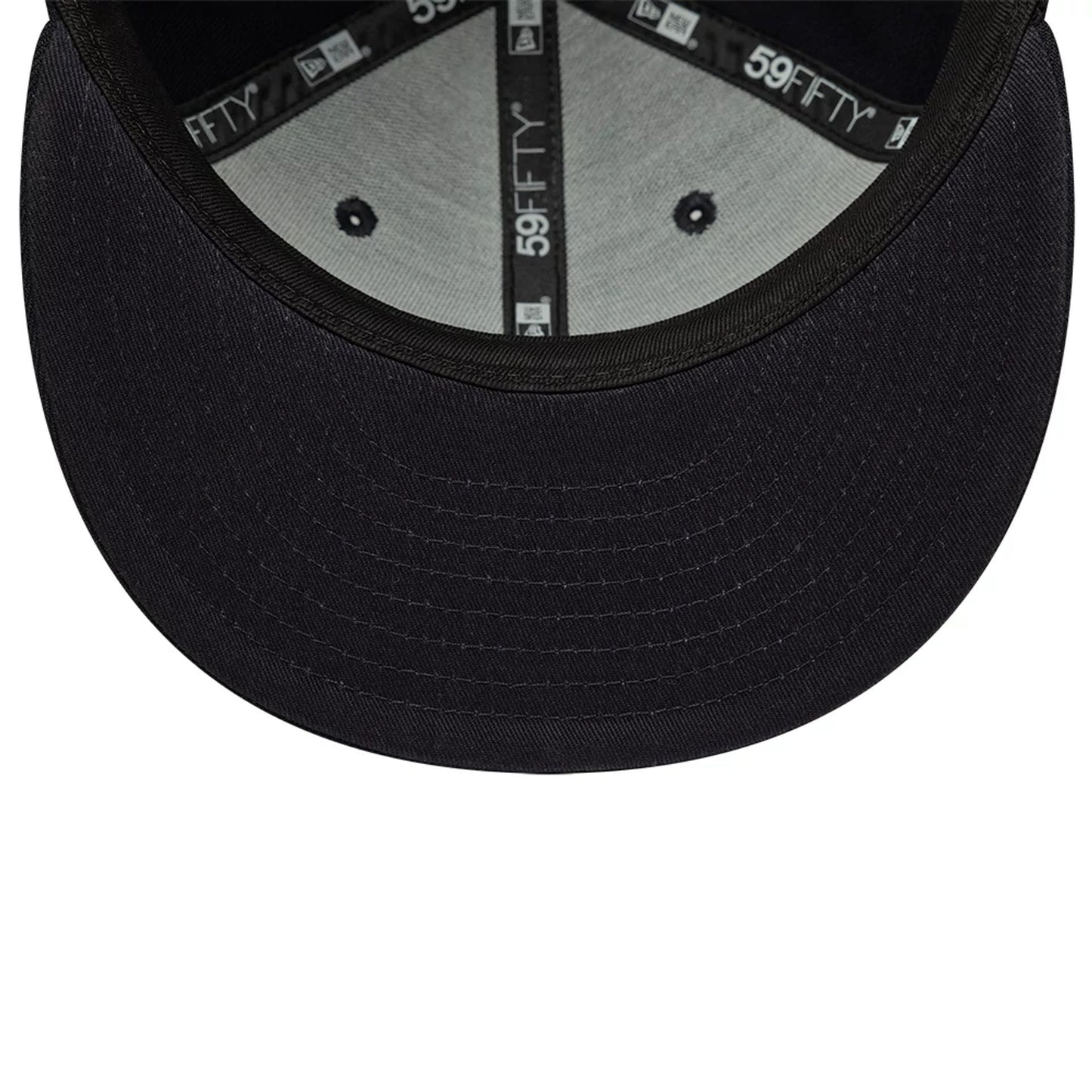 Pictured is this New Era Oval Patch 59FIFTY Fitted cap in navy. 5