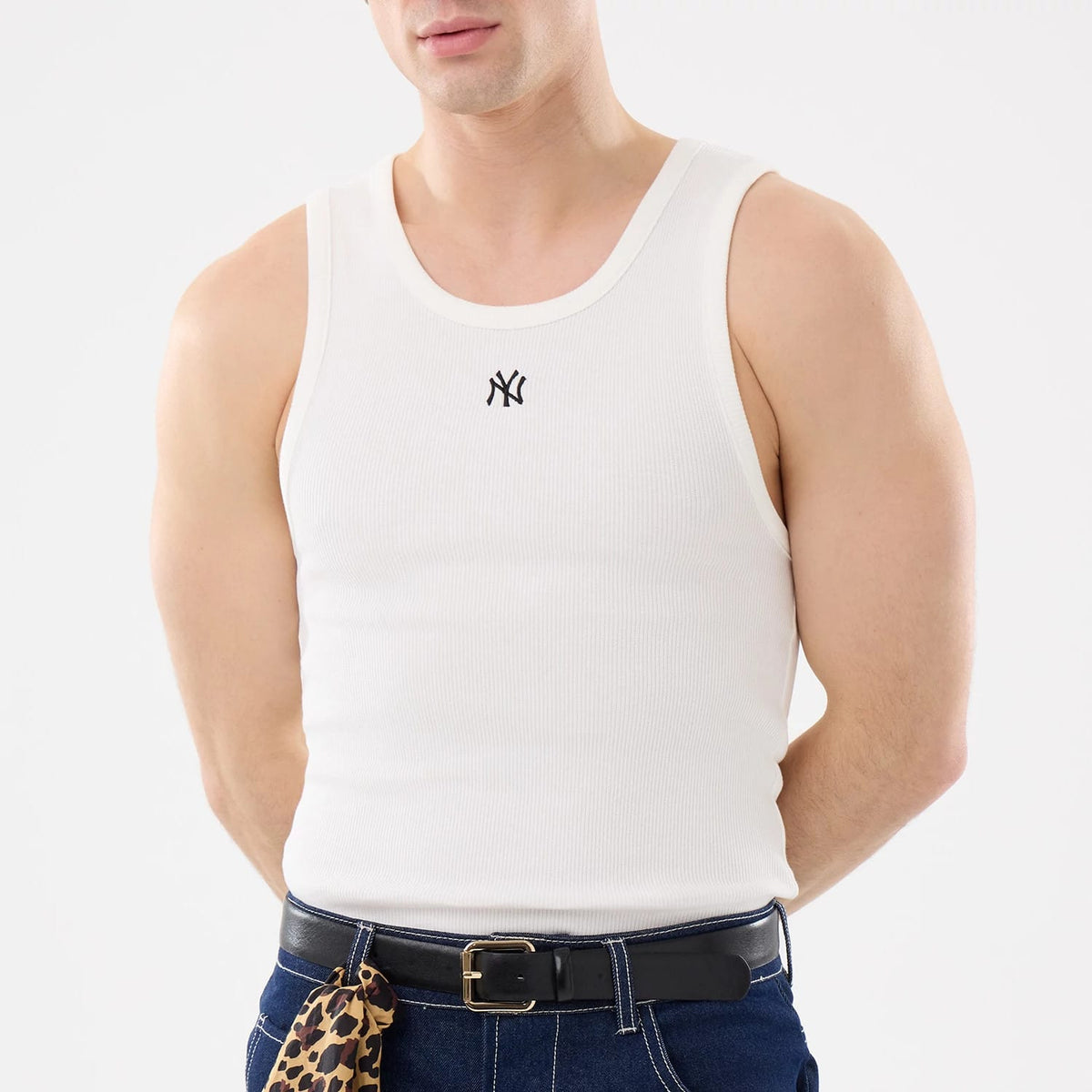 The model is wearing this MLB Rib New York Yankees Vest in white. 3
