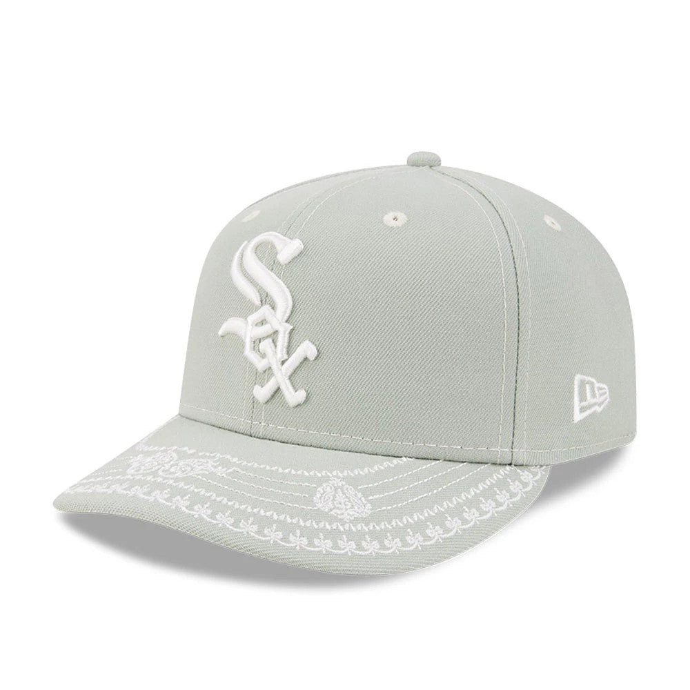 Pictured is this MLB Fathers Day Chicago White Sox 59FIFTY Fitted cap in pastel green. 4