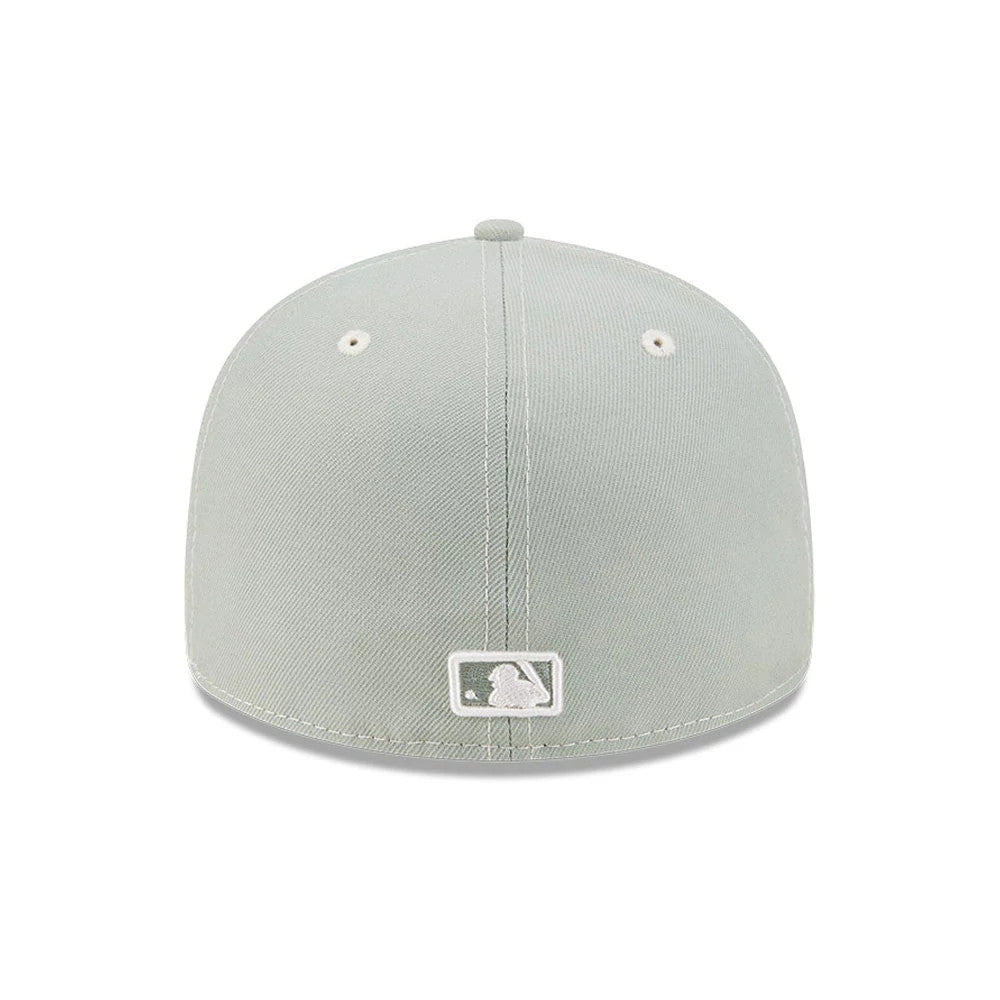 Pictured is this MLB Fathers Day LA Dodgers 59FIFTY Fitted cap in pastel green. 7