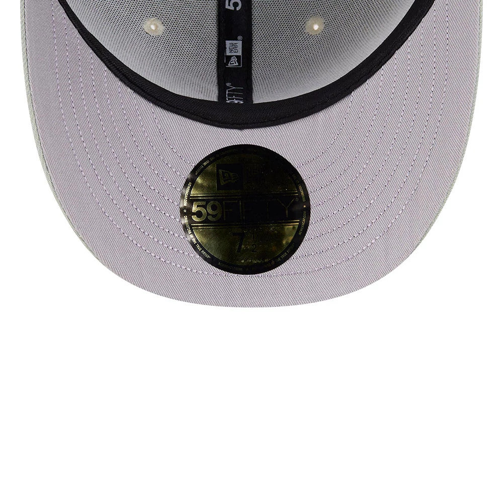 Pictured is this MLB Fathers Day Atlanta Braves 59FIFTY Fitted cap in pastel green. 2