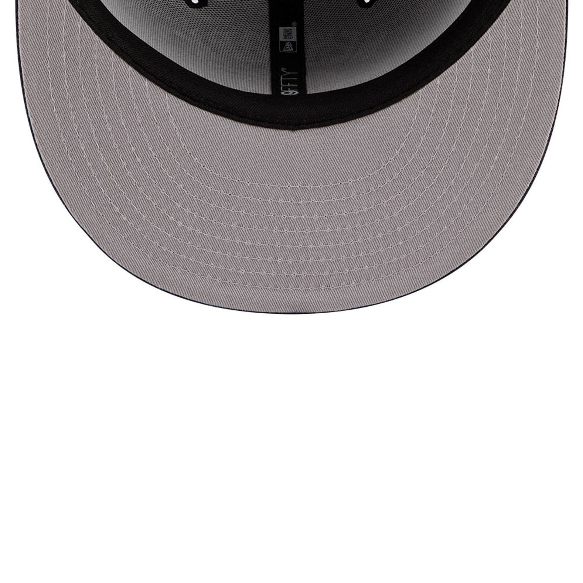 Pictured is this MLB X Seinfeld New York Yankees 59FIFTY Fitted cap in navy. 2