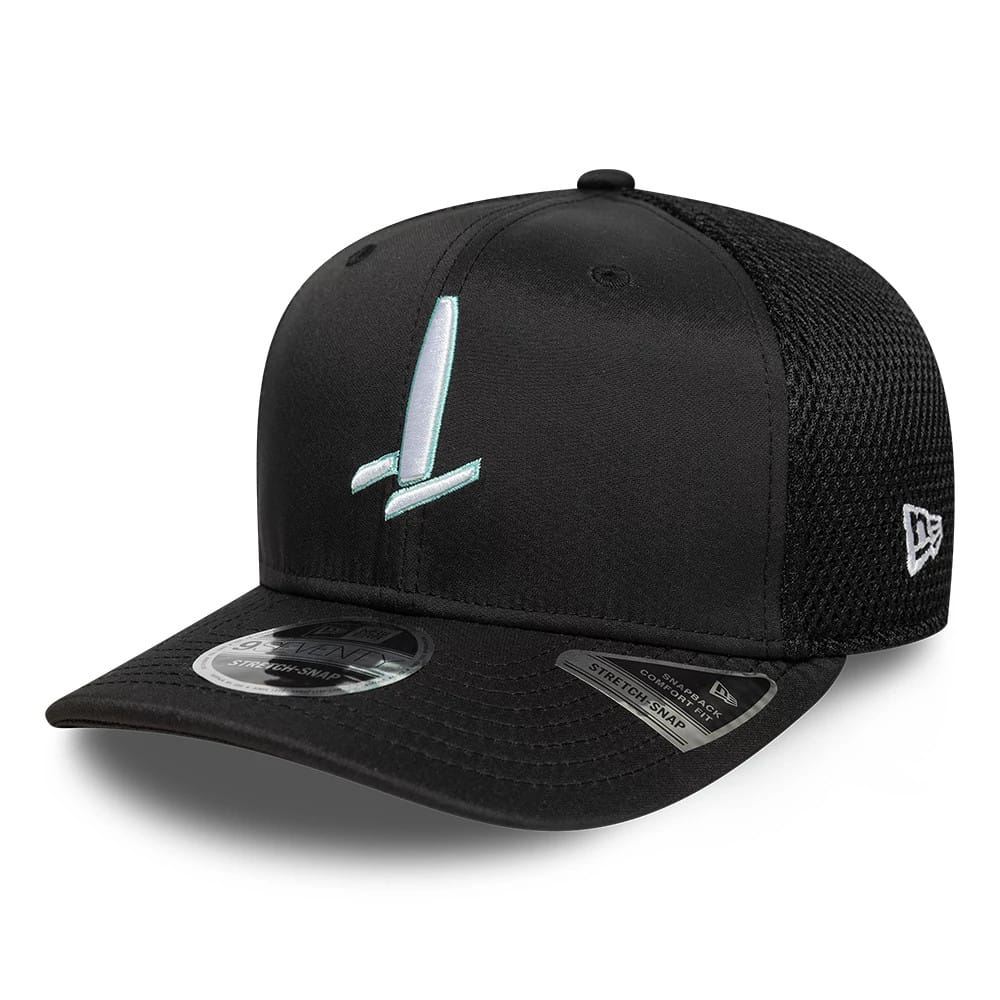 Pictured is this Catamaran Sail GP 9SEVENTY Stretch Snap cap in black. 3