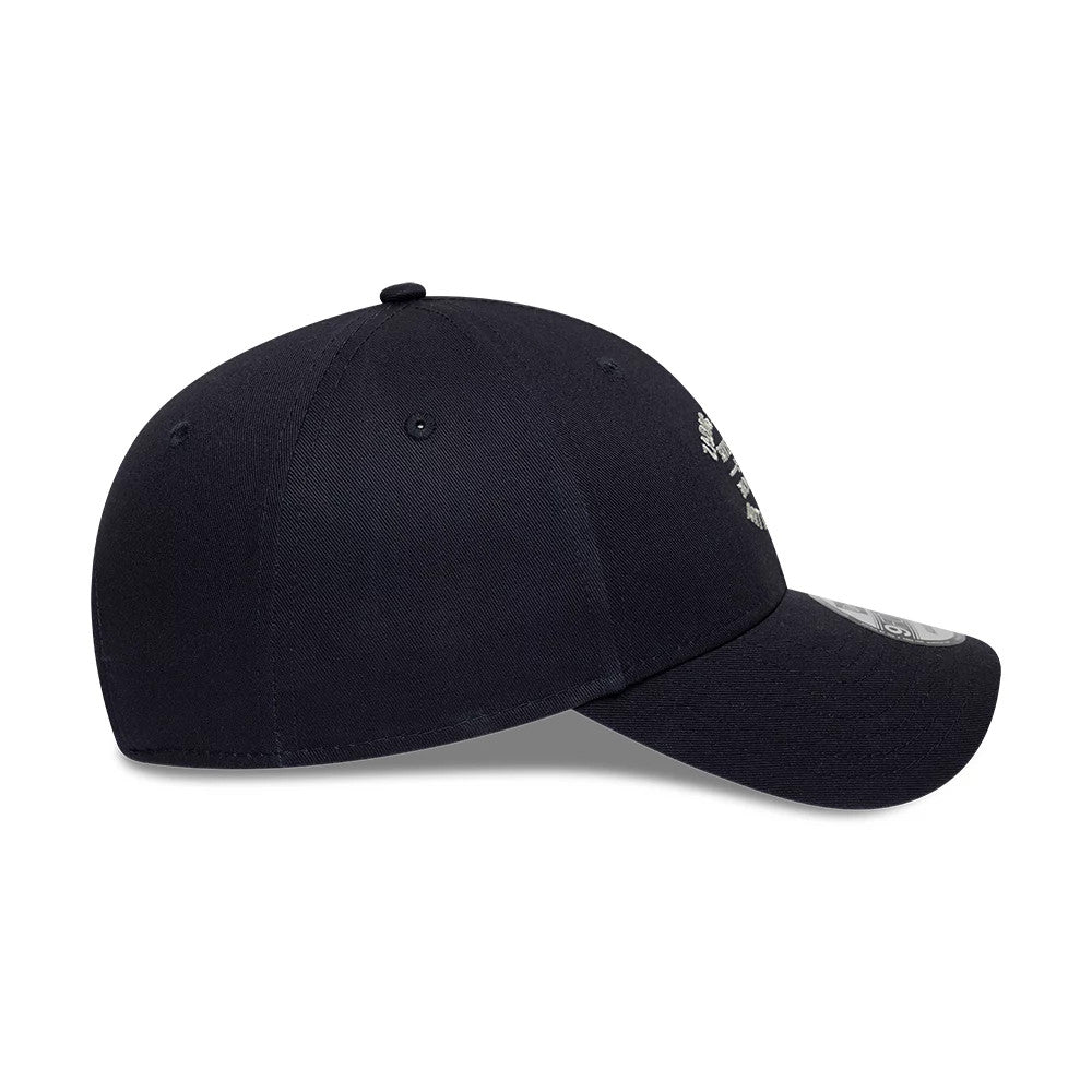 Pictured is this New Era X Zadig & Voltaire Resort 9FORTY Adjustable cap in navy. 7