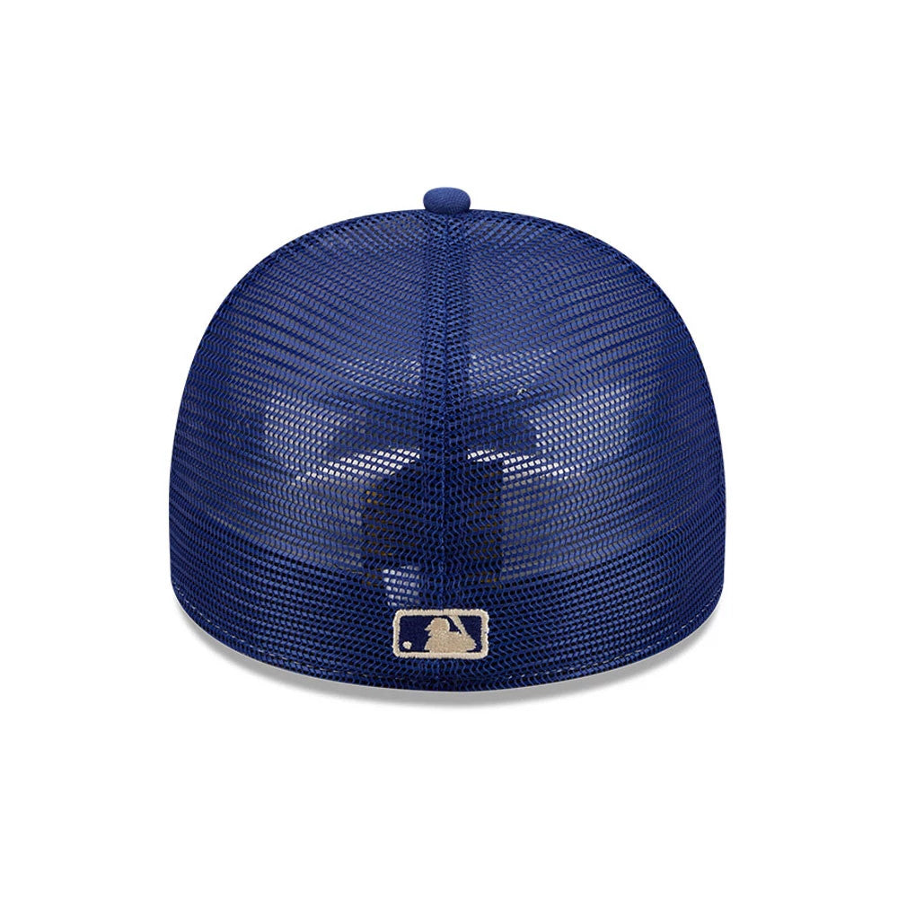 Pictured is this MLB 59FIFTY Day LA Dodgers 59FIFTY A-Frame Fitted cap in dark blue. 7