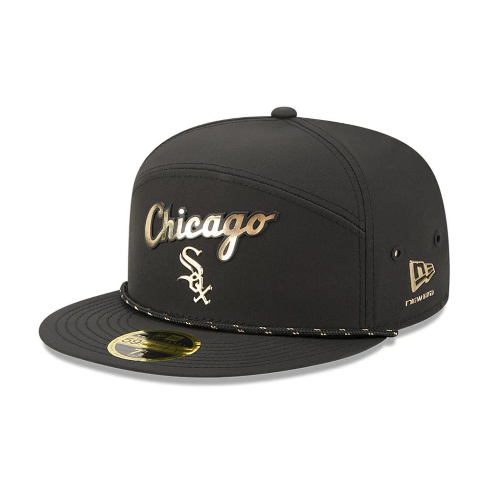 Pictured is this MLB 59FIFTY Day Chicago White Sox Split Panel 59FIFTY Fitted cap in black. 1