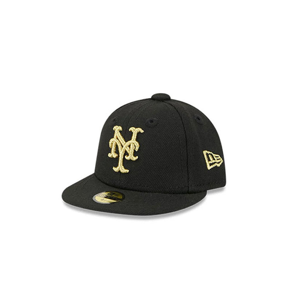 New York Mets MLB New Era 59FIFTY Day Black Mini 59FIFTY Fitted Cap, three-quarter view showing the gold raised embroidered Mets logo on the black front panel, with a matching gold New Era flag logo on the left side.